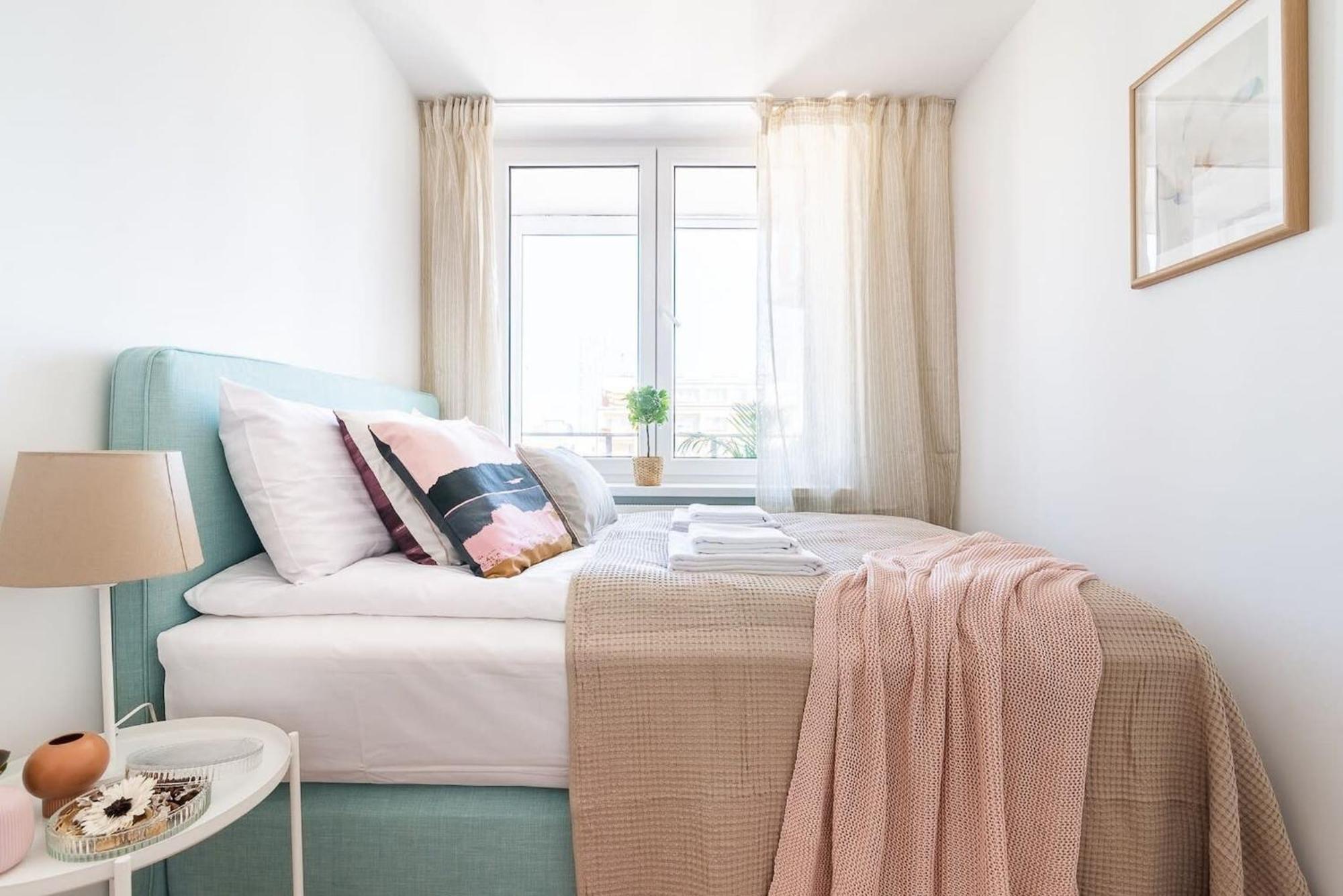 Navy Aesthetic Apartment With Balcony By Noclegi Renters Warszawa Exteriör bild