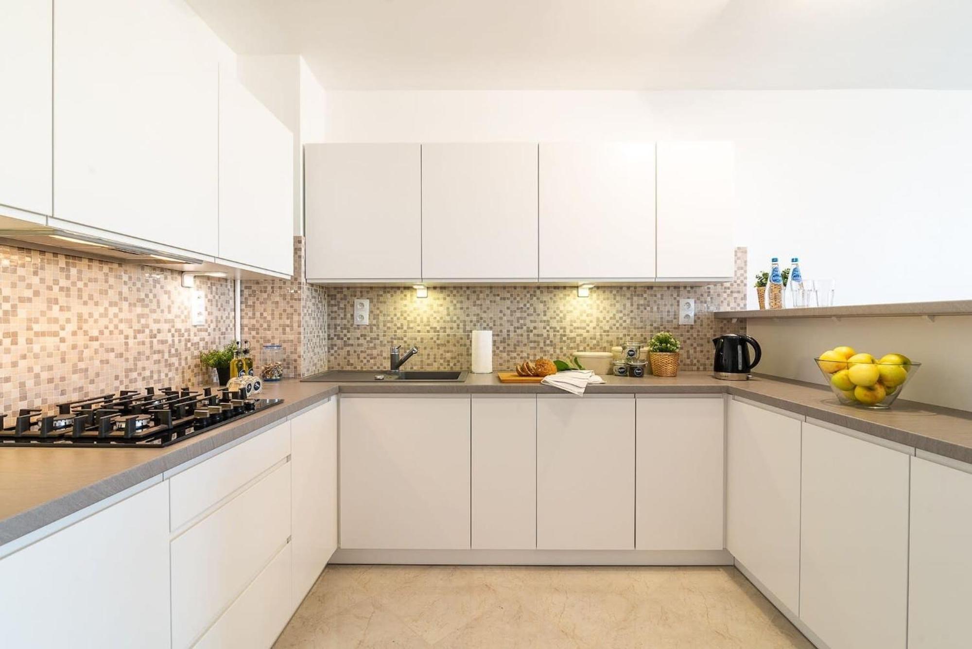 Navy Aesthetic Apartment With Balcony By Noclegi Renters Warszawa Exteriör bild